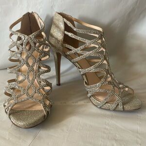 INC Sharee Bridal Shoes in Champagne size 9M